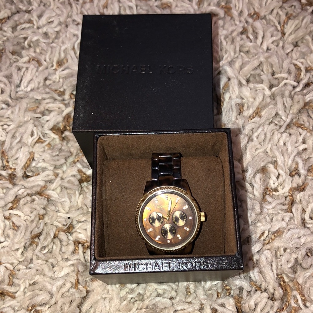 Michael Kors Watch - Picture 2 of 2